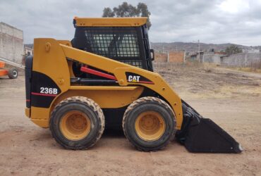 MINICARGADOR CAT 236B