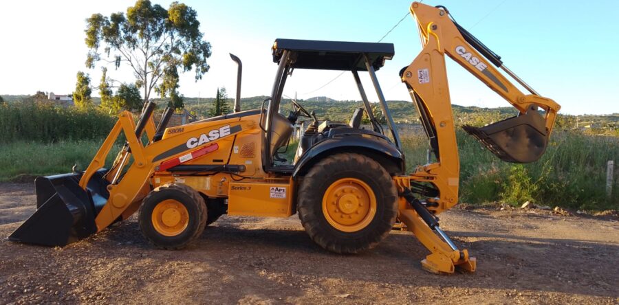RETROEXCAVADORA CASE 580M SERIE3 4X4